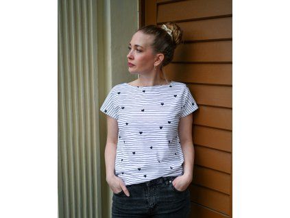 Black Mountain Tričko oversized - srdce na linkách – hlavní pohled
